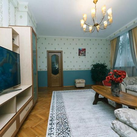 Three-Room Apartments At The Polytechnic Institute 키예프 외부 사진