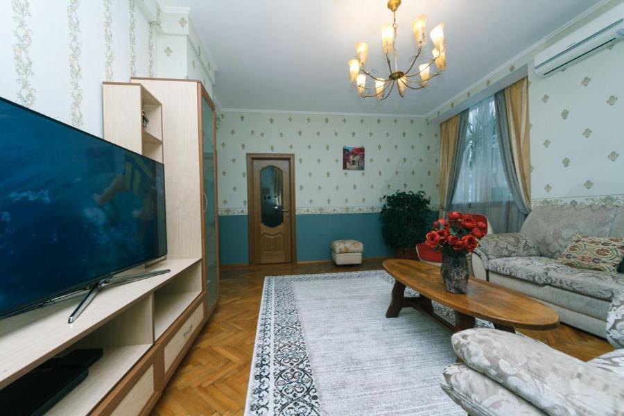 Three-Room Apartments At The Polytechnic Institute 키예프 외부 사진
